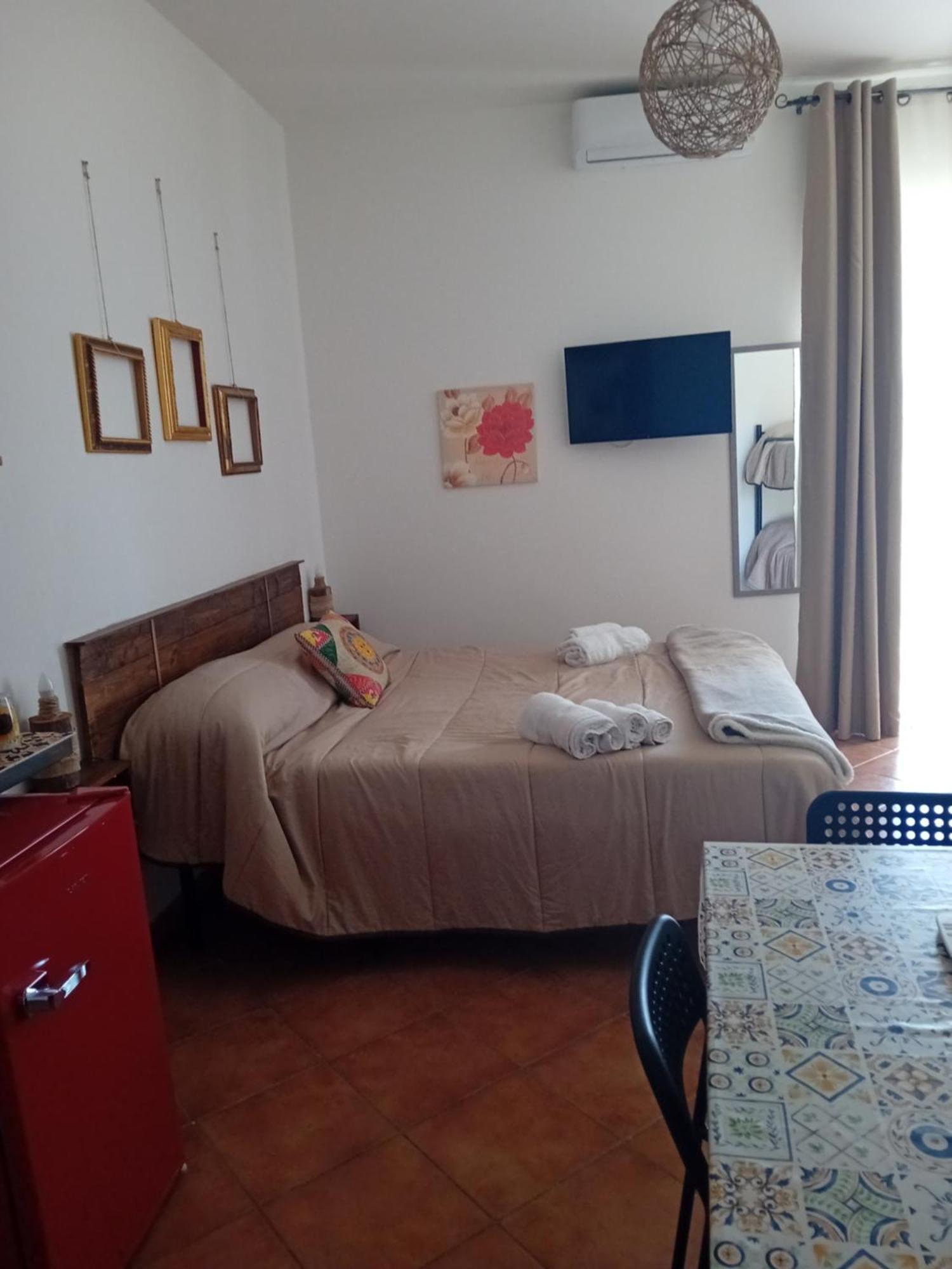 Bed & Breakfast Acquaviva Di Vullo Vincenzo Acquaviva Platani Δωμάτιο φωτογραφία